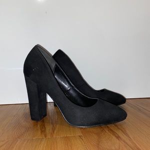 FOREVER 21 black pumps